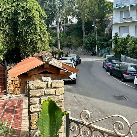 Oasi Nel Centro Di * Ospedaletti